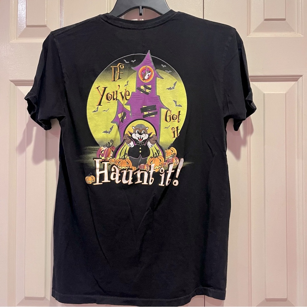 Buc-ee’s Halloween T-Shirt If you’ve got it Haunt It Glow in the Dark Size M
